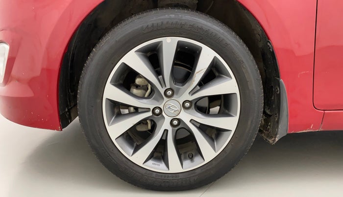 2017 Hyundai Verna 1.6 VTVT SX, Petrol, Manual, 31,198 km, Left Front Wheel