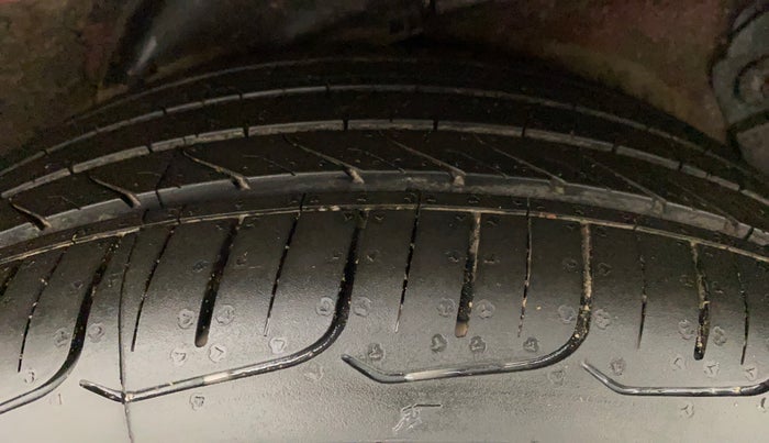 2017 Hyundai Verna 1.6 VTVT SX, Petrol, Manual, 31,198 km, Left Rear Tyre Tread