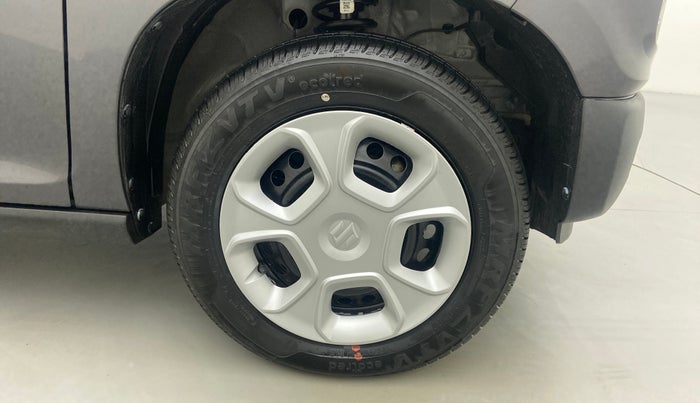 2021 Maruti S PRESSO VXI PLUS, Petrol, Manual, 110 km, Right Front Wheel