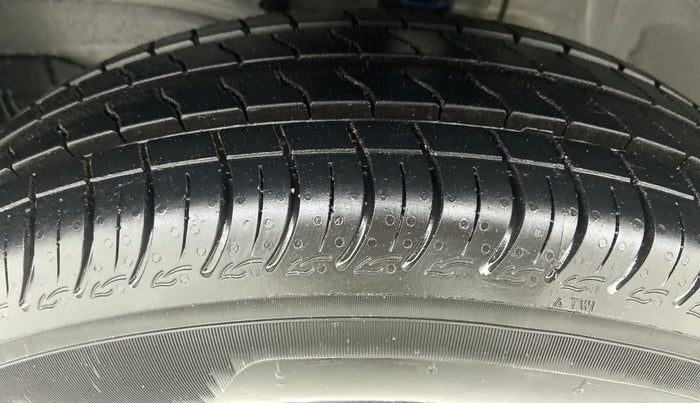 2021 Maruti S PRESSO VXI PLUS, Petrol, Manual, 110 km, Left Front Tyre Tread