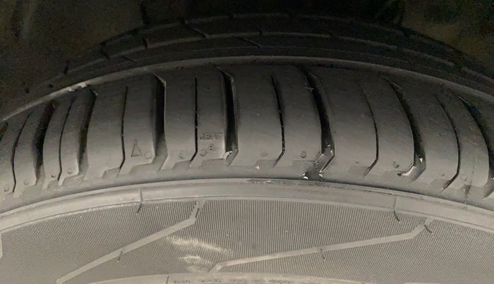 2020 Tata Tiago XZA PLUS PETROL, Petrol, Automatic, 36,342 km, Right Front Tyre Tread