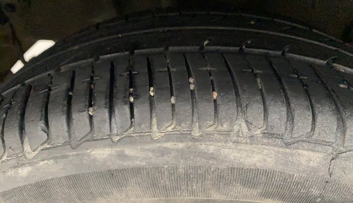 2020 Tata Tiago XZA PLUS PETROL, Petrol, Automatic, 36,342 km, Right Rear Tyre Tread