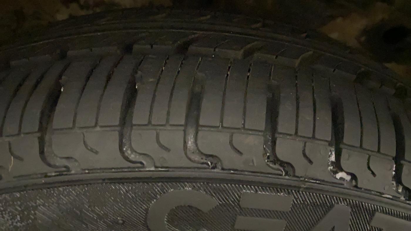 2013 Maruti Wagon R 1.0 VXI, Petrol, Manual, 34,913 km, Right Rear Tyre Tread