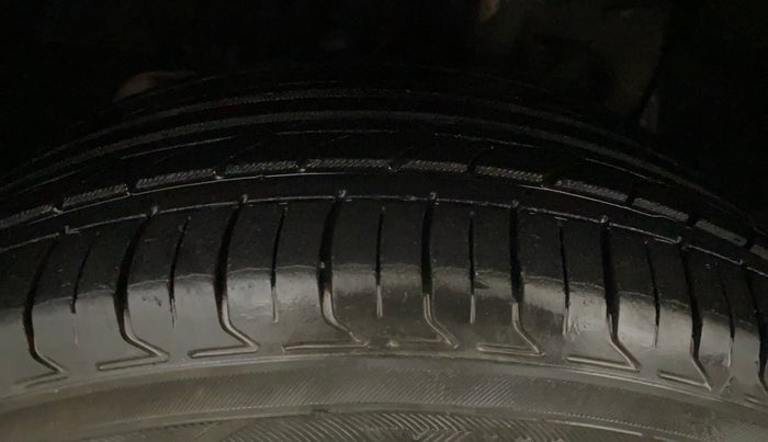 2018 Tata NEXON XZA PLUS PETROL, Petrol, Automatic, 79,795 km, Left Front Tyre Tread