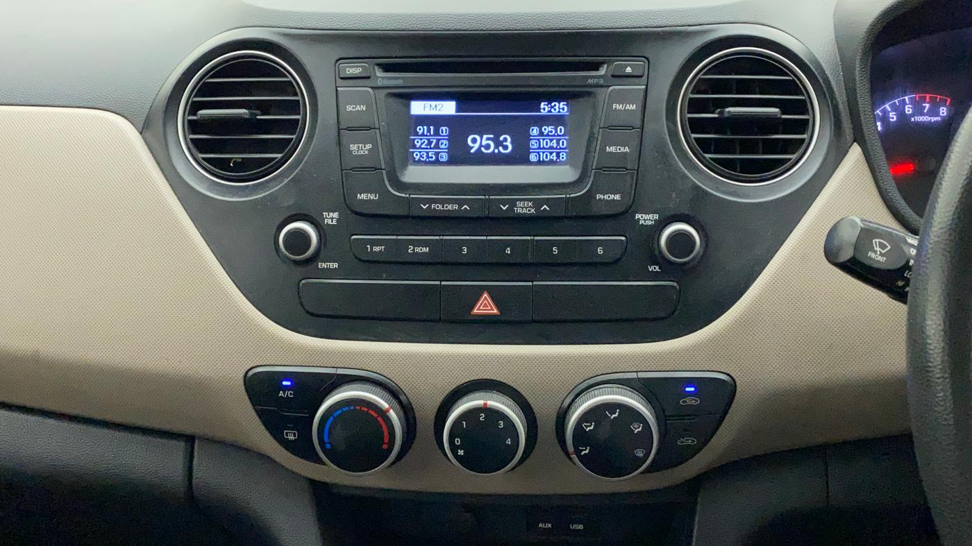 2015 Hyundai Grand i10 SPORTZ 1.2 KAPPA VTVT, Petrol, Manual, 71,787 km, Air Conditioner