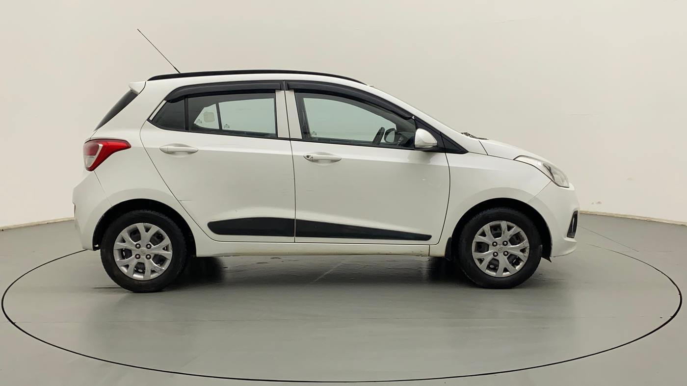 2015 Hyundai Grand i10 SPORTZ 1.2 KAPPA VTVT, Petrol, Manual, 71,787 km, Right Side View
