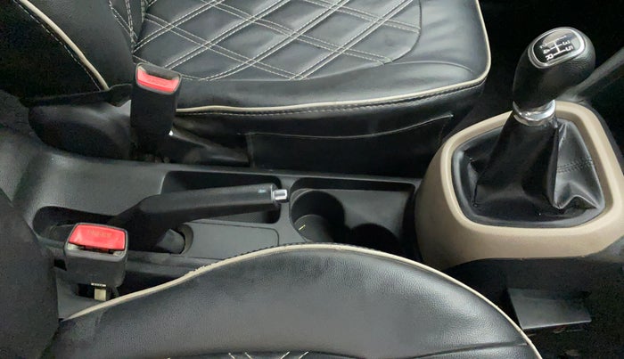 2015 Hyundai Grand i10 SPORTZ 1.2 KAPPA VTVT, Petrol, Manual, 71,787 km, Gear Lever