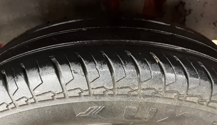 2024 Maruti Swift LXI, Petrol, Manual, 41,420 km, Left Rear Tyre Tread
