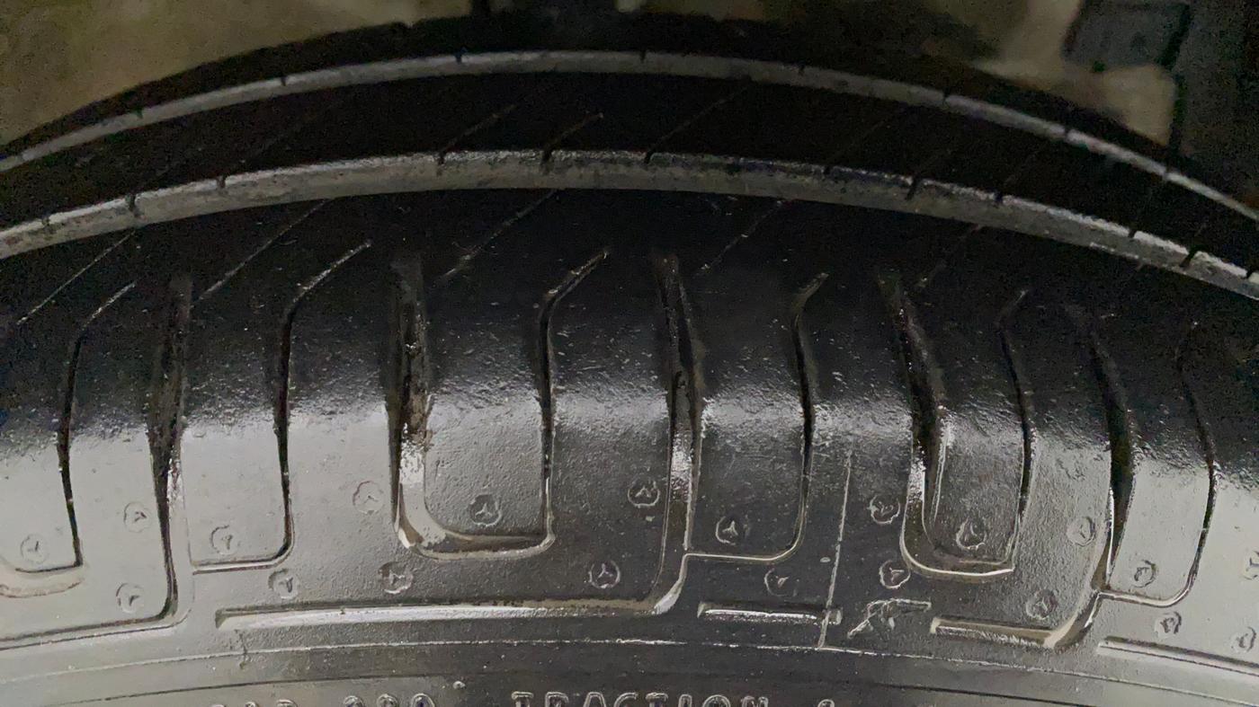 2012 Maruti Swift Dzire VXI, Petrol, Manual, 57,991 km, Left Rear Tyre Tread