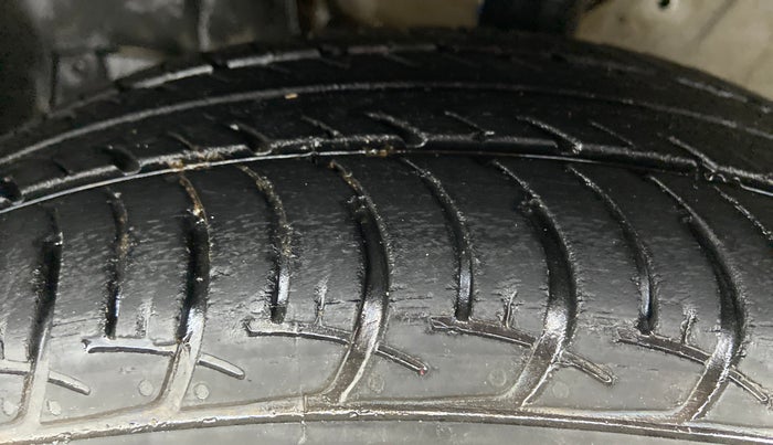 2020 Maruti New Wagon-R VXI 1.0, Petrol, Manual, 20,832 km, Left Front Tyre Tread
