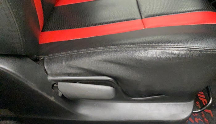 2015 Maruti Swift VXI, Petrol, Manual, 73,113 km, Driver Side Adjustment Panel