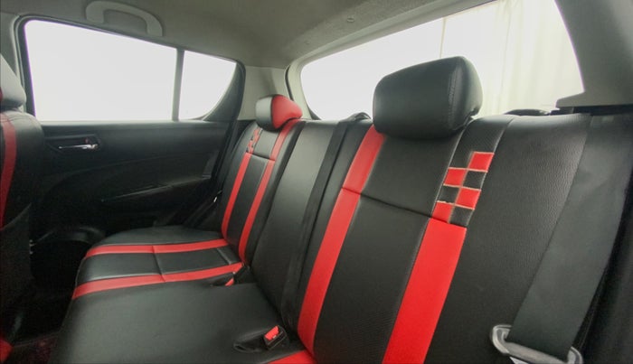 2015 Maruti Swift VXI, Petrol, Manual, 73,113 km, Right Side Rear Door Cabin