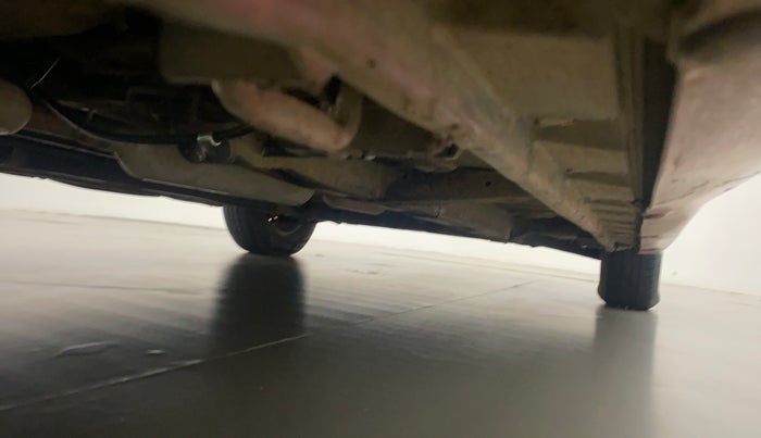 2015 Maruti Swift VXI, Petrol, Manual, 73,113 km, Right Side Underbody