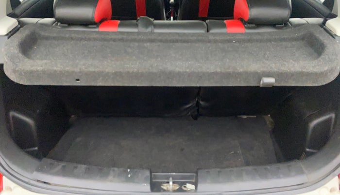 2015 Maruti Swift VXI, Petrol, Manual, 73,113 km, Boot Inside