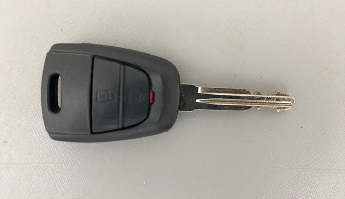 2018 Hyundai Grand i10 SPORTZ (O) AT 1.2 KAPPA VTVT, Petrol, Automatic, 68,964 km, Key Close Up