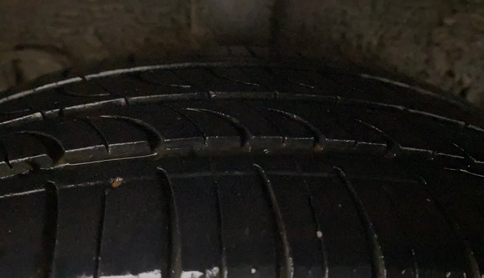 2018 Hyundai Grand i10 SPORTZ (O) AT 1.2 KAPPA VTVT, Petrol, Automatic, 68,964 km, Right Rear Tyre Tread