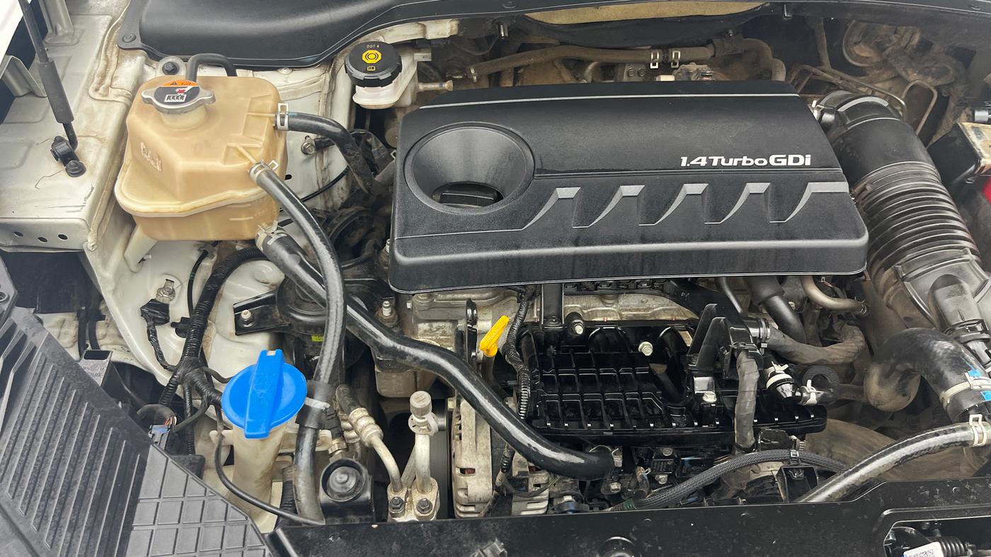 2022 Hyundai Creta SX (O) 1.4 TURBO DCT DUAL TONE, Petrol, Automatic, 63,019 km, Engine View - Right