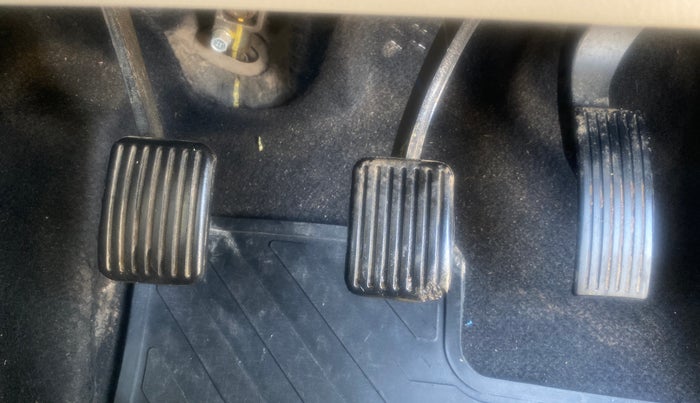 2022 Hyundai AURA SX 1.2 CNG, CNG, Manual, 49,591 km, Pedals