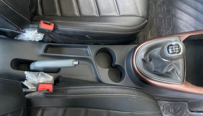 2022 Hyundai AURA SX 1.2 CNG, CNG, Manual, 49,591 km, Gear Lever