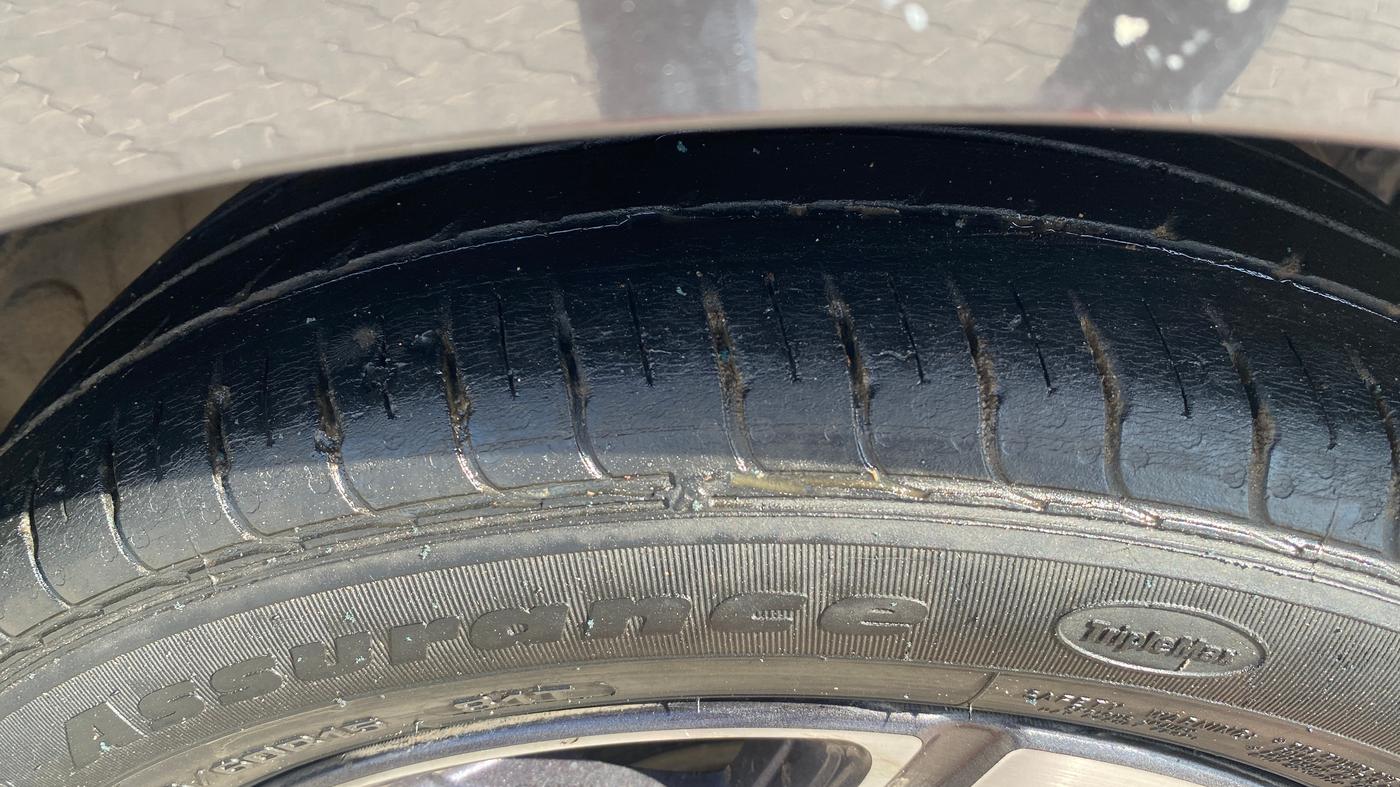 2022 Hyundai AURA SX 1.2 CNG, CNG, Manual, 49,646 km, Right Front Tyre Tread