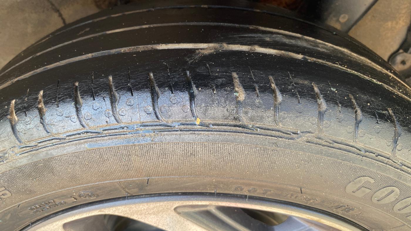 2022 Hyundai AURA SX 1.2 CNG, CNG, Manual, 49,646 km, Left Rear Tyre Tread