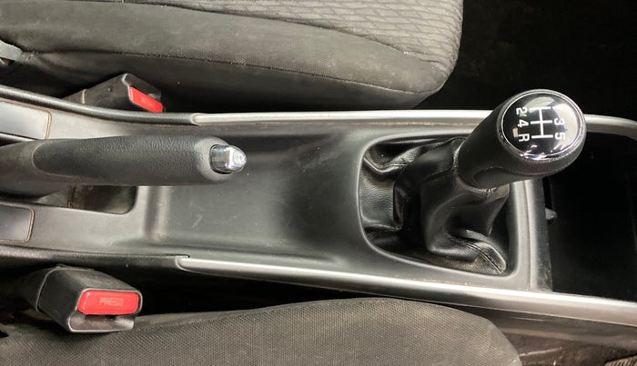 2016 Maruti Baleno ZETA PETROL 1.2, Petrol, Manual, 88,840 km, Gear Lever