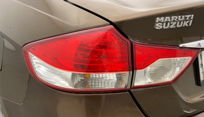 2016 Maruti Ciaz ZXI+, Petrol, Manual, 46,027 km, Left tail light - Reverse gear light not functional