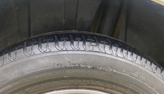 2020 Maruti Ertiga ZXI AT SHVS, Petrol, Automatic, 35,864 km, Left Rear Tyre Tread