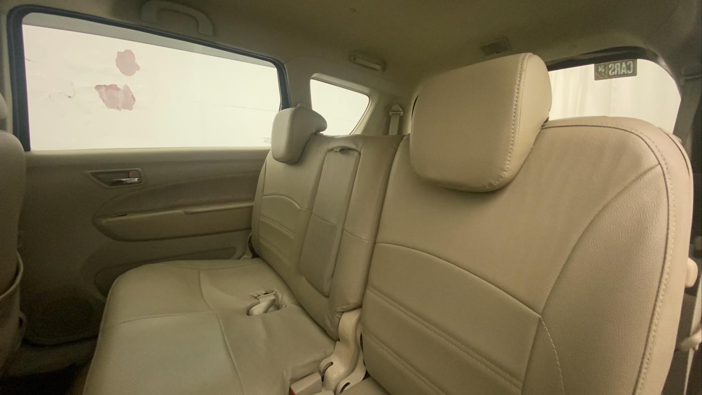 2015 Maruti Ertiga VXI, Petrol, Manual, 49,752 km, Right Side Rear Door Cabin
