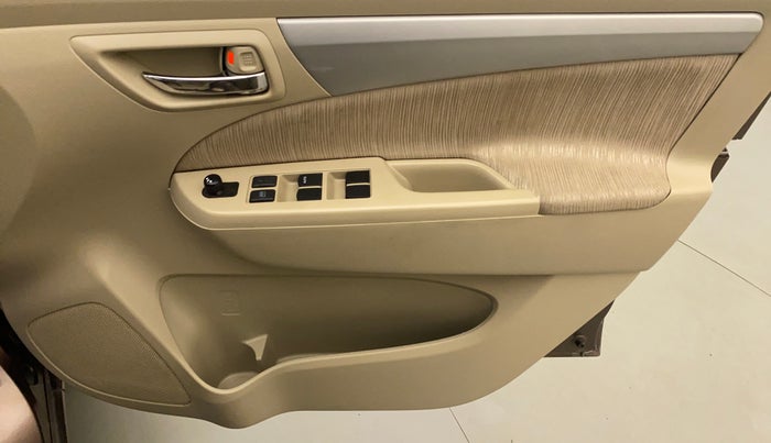 2015 Maruti Ertiga VXI, Petrol, Manual, 49,752 km, Driver Side Door Panels Control