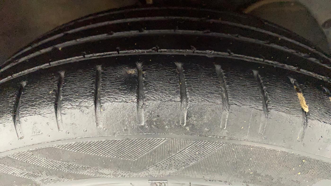 2018 Maruti Baleno ALPHA 1.2 K12 AMT, Petrol, Automatic, 60,393 km, Right Front Tyre Tread
