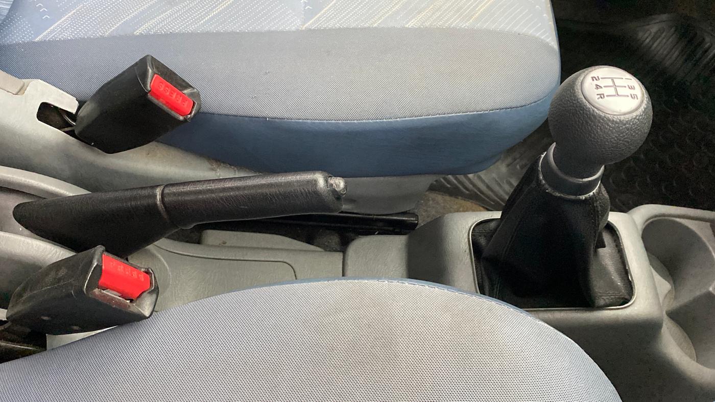 2012 Maruti Alto K10 VXI P, Petrol, Manual, 33,927 km, Gear Lever