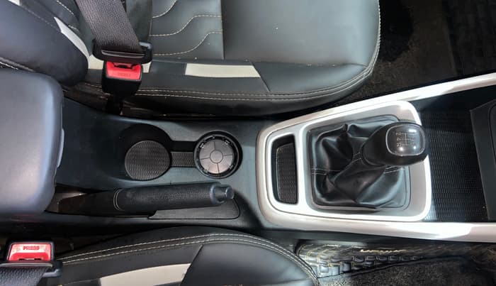 2023 Hyundai VENUE S(O) 1.2, Petrol, Manual, 17,272 km, Gear Lever