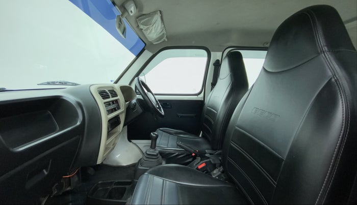 2019 Maruti Eeco 5 STR WITH A/C+HTR, Petrol, Manual, 30,173 km, Right Side Front Door Cabin