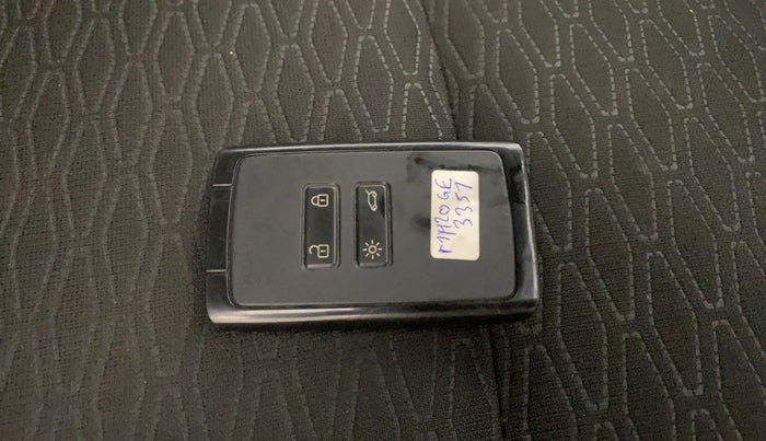 2022 Renault Kiger RXZ AMT, Petrol, Automatic, 25,075 km, Key Close Up