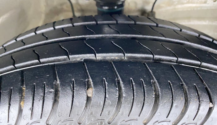 2021 Maruti S PRESSO VXI CNG, CNG, Manual, 11,296 km, Right Front Tyre Tread