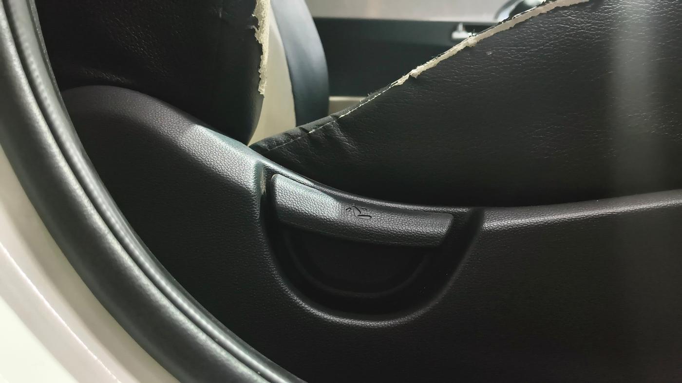 2015 Hyundai Grand i10 SPORTZ 1.2 KAPPA VTVT, Petrol, Manual, 27,417 km, Driver Side Adjustment Panel