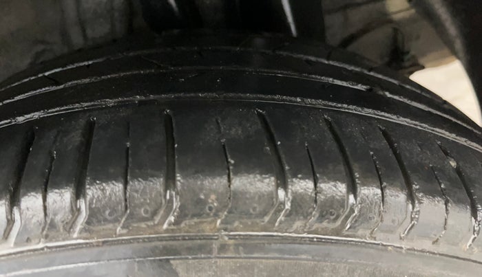 2020 KIA SONET GTX PLUS 1.0 IMT, Petrol, Manual, 75,856 km, Left Rear Tyre Tread