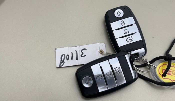 2020 KIA SONET GTX PLUS 1.0 IMT, Petrol, Manual, 75,856 km, Key Close Up