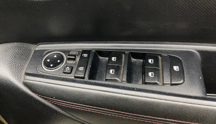 2020 KIA SONET GTX PLUS 1.0 IMT, Petrol, Manual, 75,856 km, Driver Side Door Panels Control