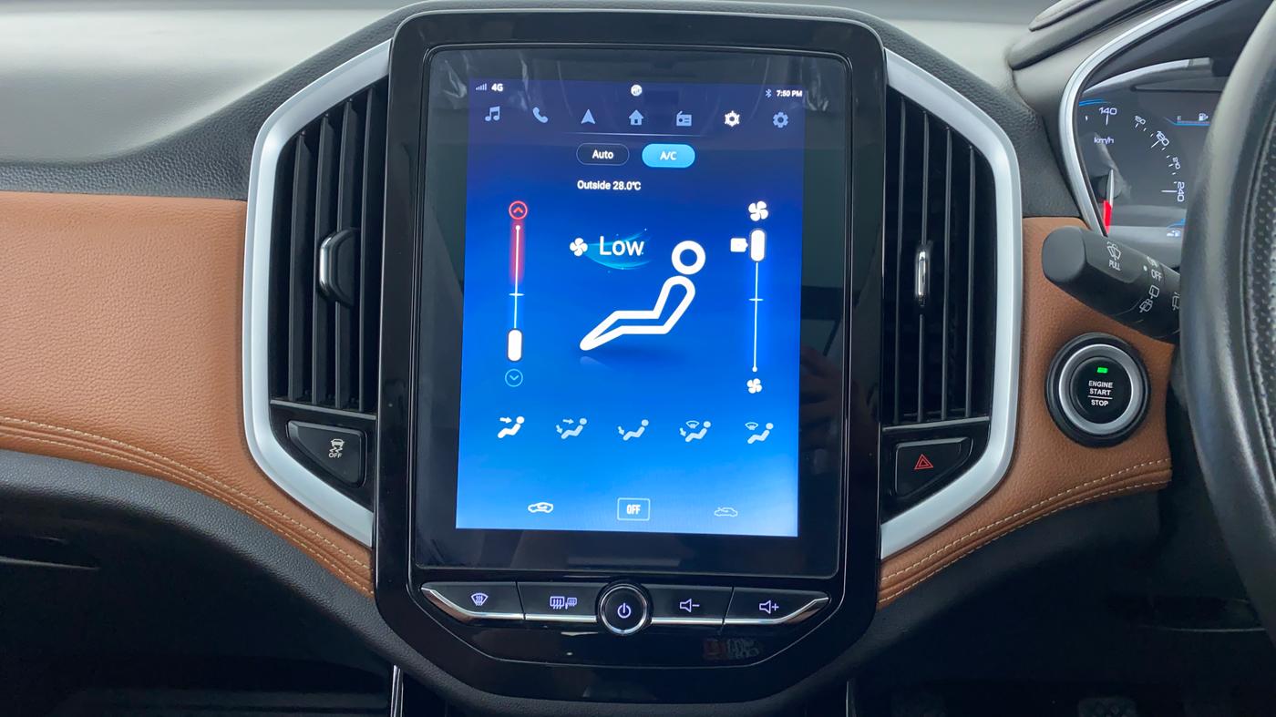 2020 MG HECTOR PLUS SHARP HYBRID PETROL, Petrol, Manual, 12,343 km, Automatic Climate Control