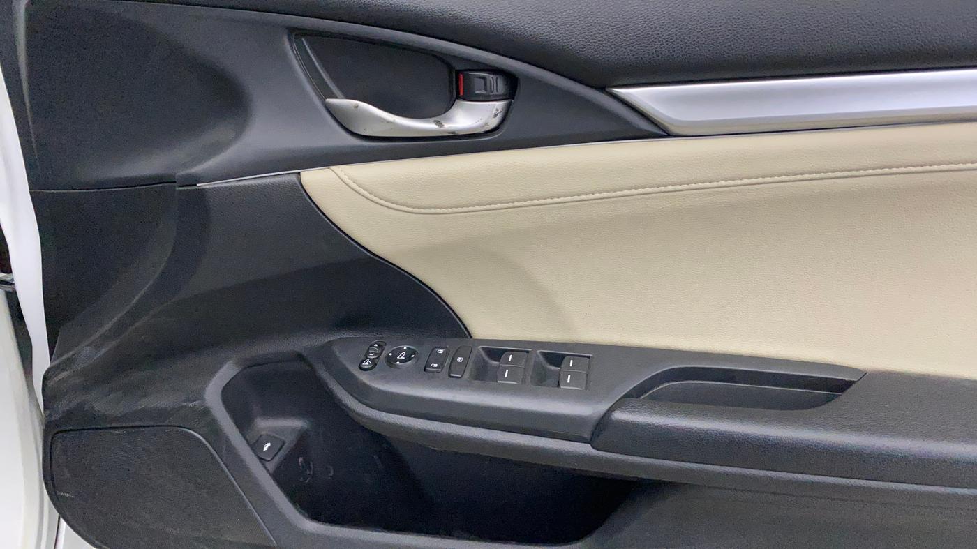 2019 Honda Civic 1.8L I-VTEC ZX CVT, Petrol, Automatic, 90,841 km, Driver Side Door Panels Control