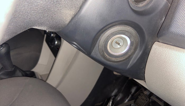 2017 Tata Tiago XZ PETROL, Petrol, Manual, 63,440 km, Keyless Start/ Stop Button