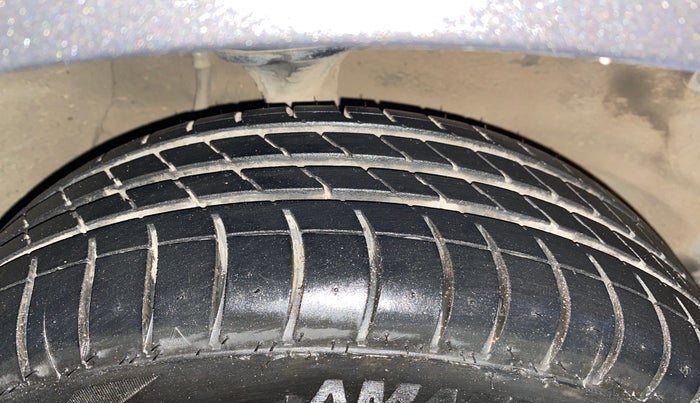 2018 Maruti Alto K10 VXI, Petrol, Manual, 28,013 km, Right Front Tyre Tread