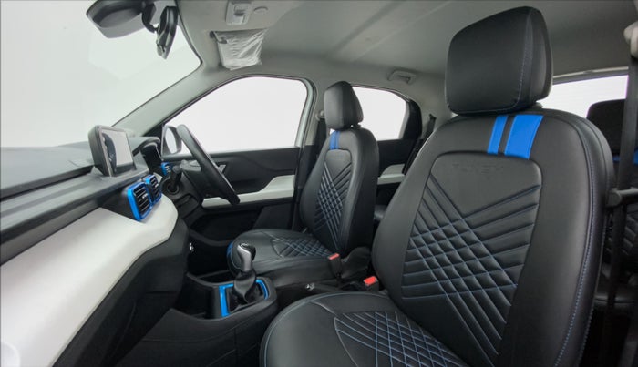 2021 Tata PUNCH CREATIVE  MT, Petrol, Manual, 19,238 km, Right Side Front Door Cabin