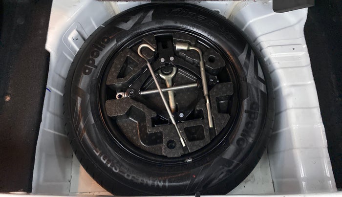 2021 Tata PUNCH CREATIVE  MT, Petrol, Manual, 19,238 km, Spare Tyre