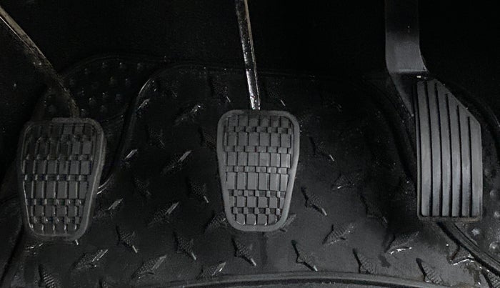 2021 Tata PUNCH CREATIVE  MT, Petrol, Manual, 19,238 km, Pedals
