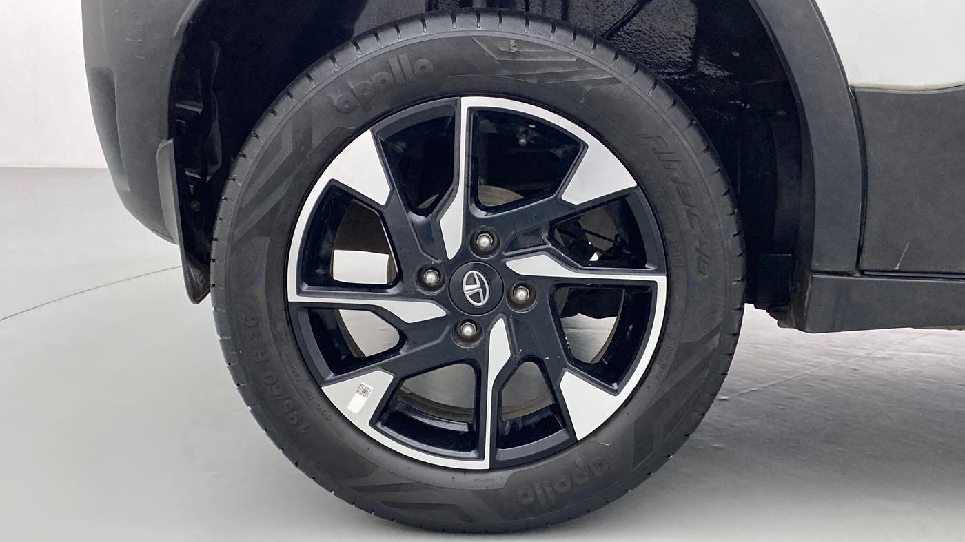 2021 Tata PUNCH CREATIVE  MT, Petrol, Manual, 19,238 km, Right Rear Wheel