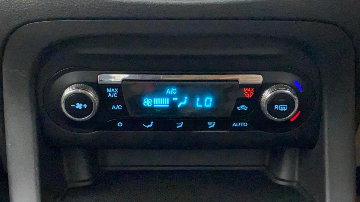 2020 Ford Figo Aspire TITANIUM PLUS 1.2 PETROL, Petrol, Manual, 32,053 km, Automatic Climate Control