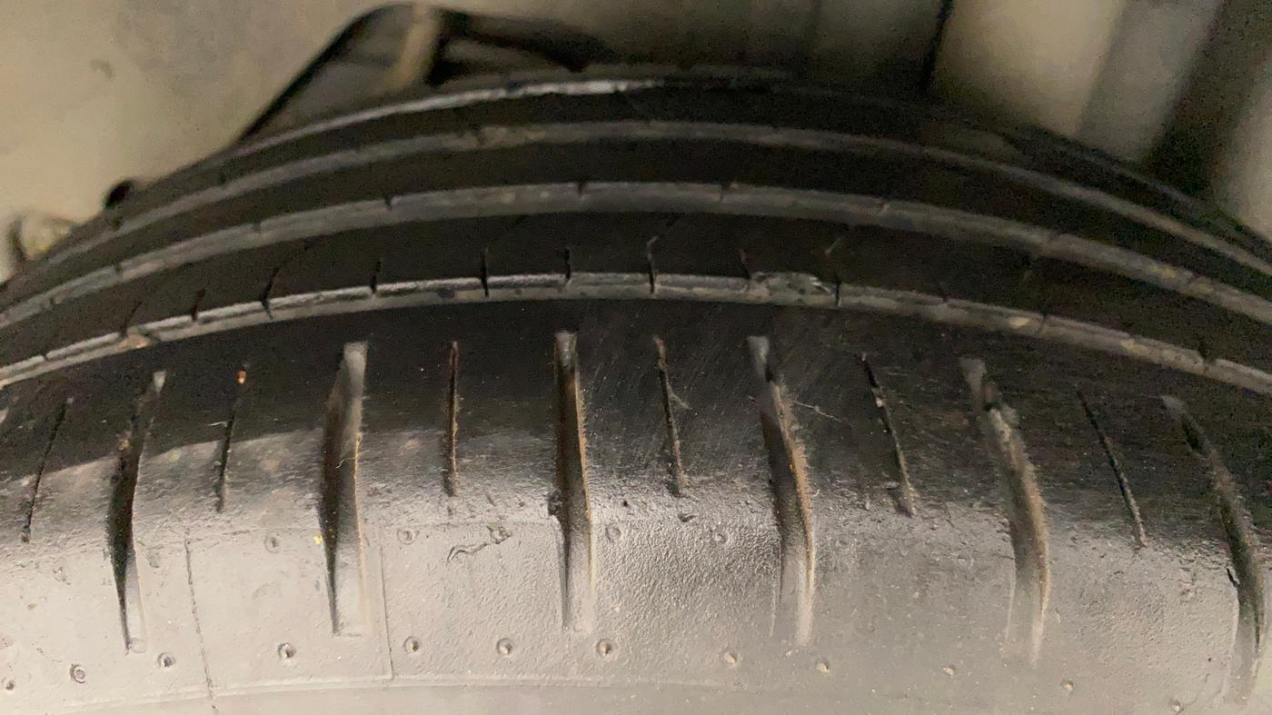 2020 Ford Figo Aspire TITANIUM PLUS 1.2 PETROL, Petrol, Manual, 32,053 km, Left Rear Tyre Tread